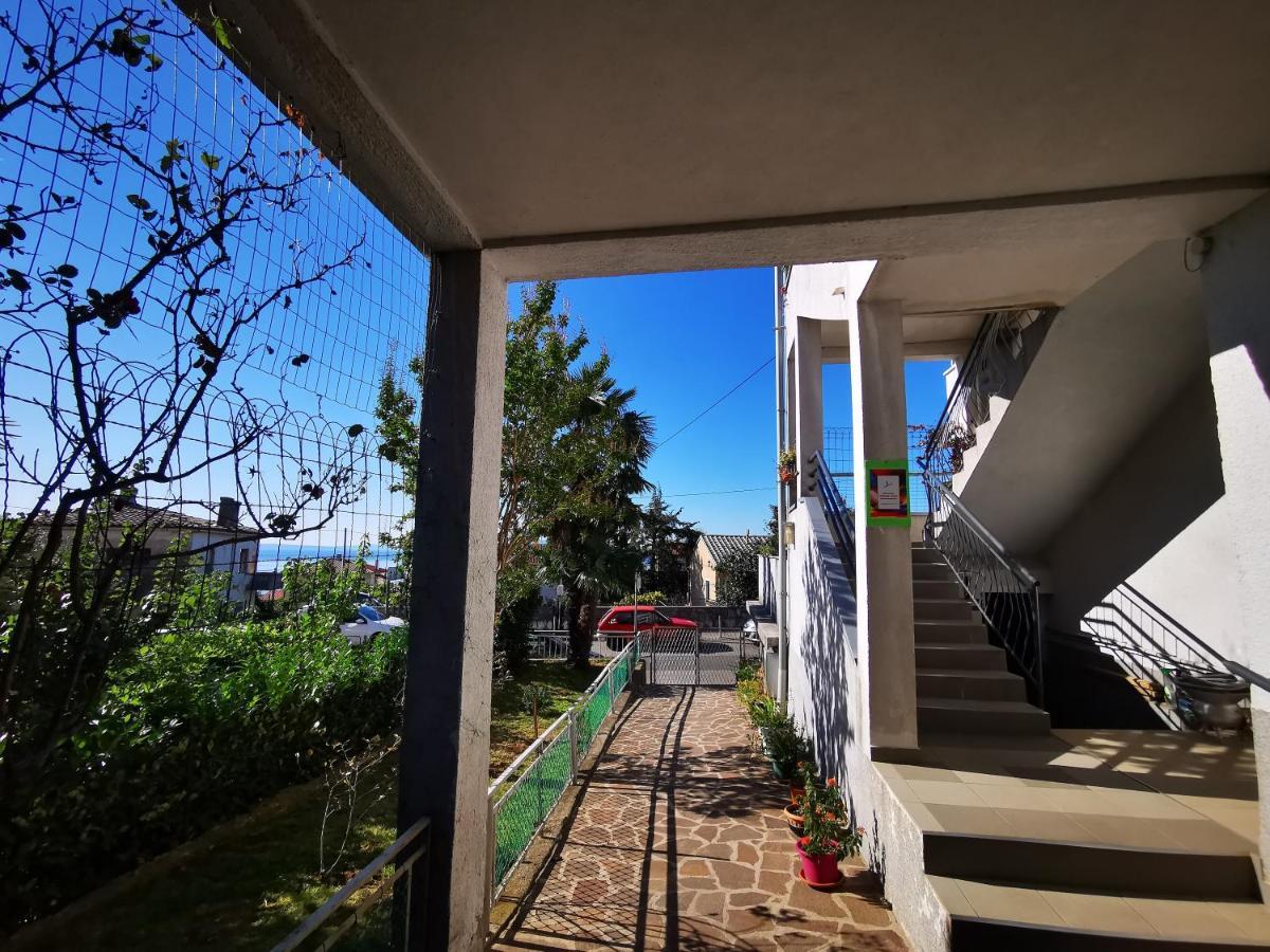 Anita Studio Apartment With Terrace Rijeka Bagian luar foto