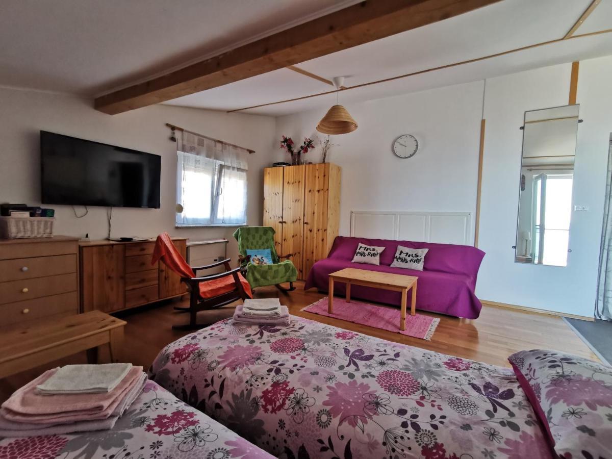 Anita Studio Apartment With Terrace Rijeka Bagian luar foto