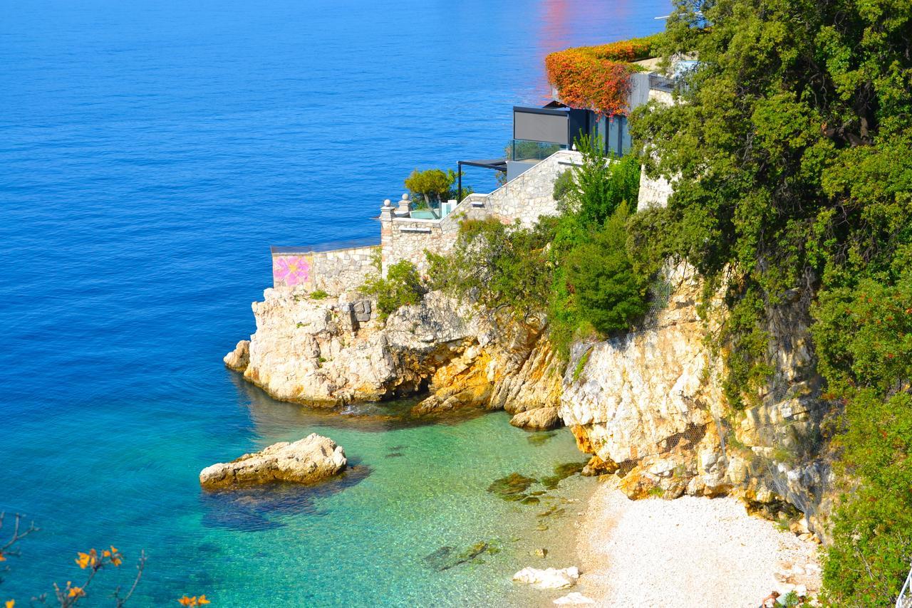 Anita Studio Apartment With Terrace Rijeka Bagian luar foto